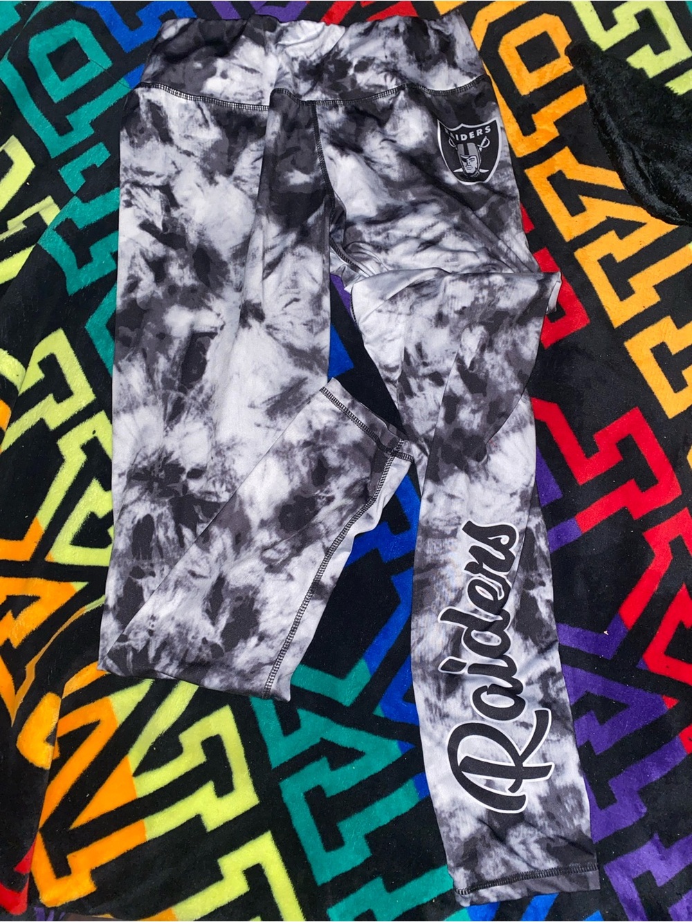 Womans NFL Raiders  Tie-Dye Black & White Leggings